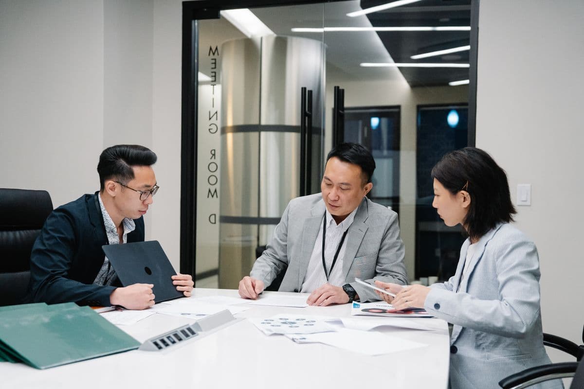 A collaborative office team